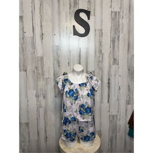 Doff New York Floral Set Small | Blue Rose Ruffle Top & Shorts Lounge Set